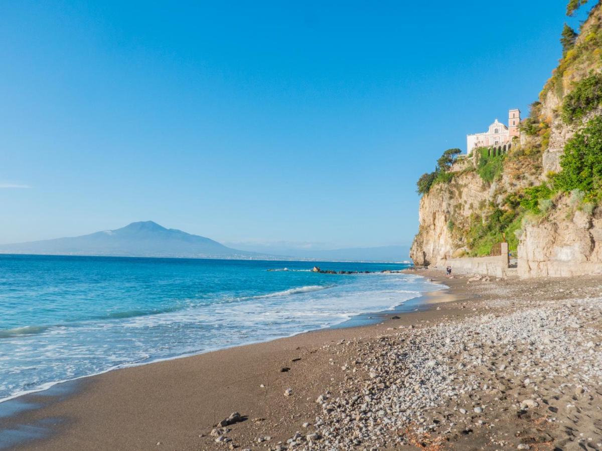 Quintessenza - Sorrento Coast Rentroom Vico Equense Exterior foto