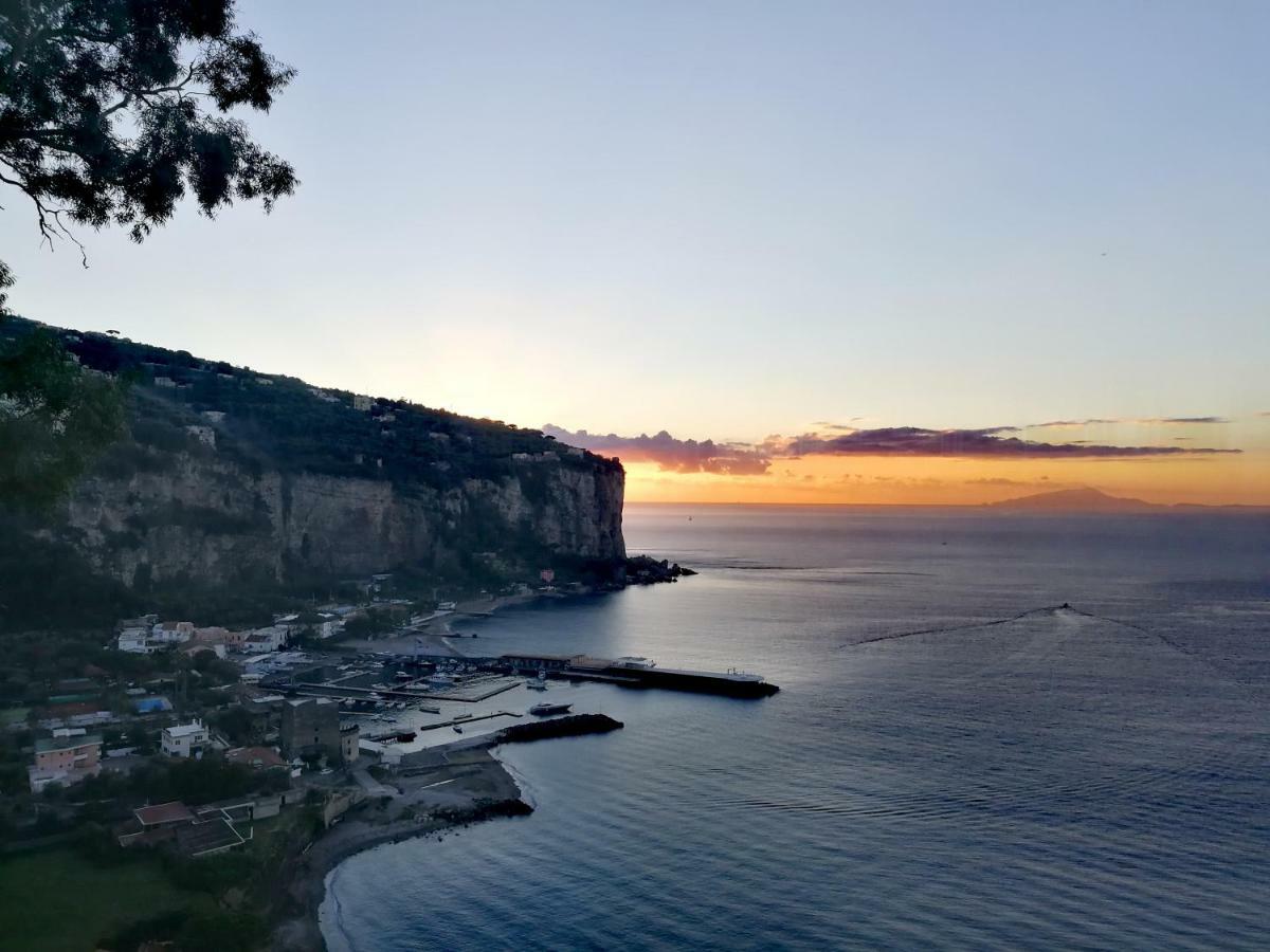 Quintessenza - Sorrento Coast Rentroom Vico Equense Exterior foto